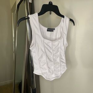 PPRETTY LITTLE THING WHITE TANK TOP